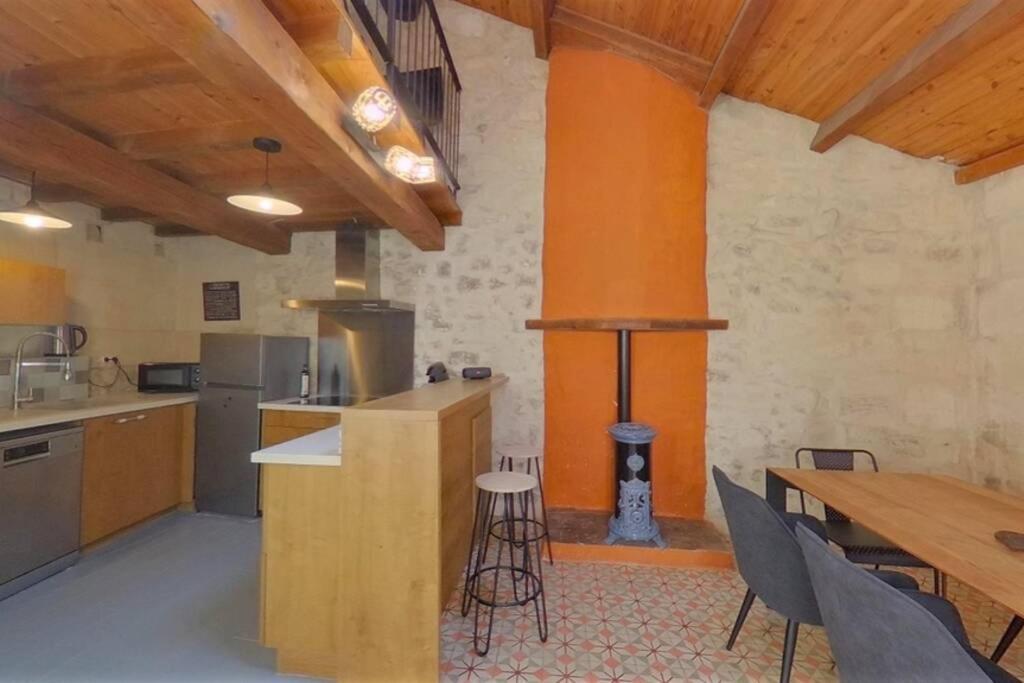 Maison De Charme Dans Le Centre Historique , Wifi Clim 6 Pers Calme Et Confort Διαμέρισμα Αρλ Εξωτερικό φωτογραφία